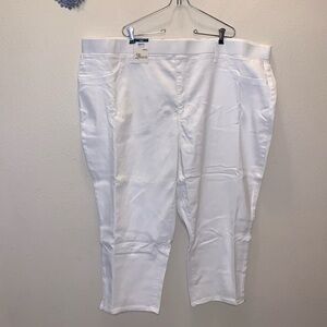 NWT Terra & Sky White Capri Pull On Jegging Pants